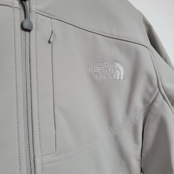 SOLD ---- NWOT The North Face Soft Shell Zip Up Jacket (S) - Picture 4 of 15